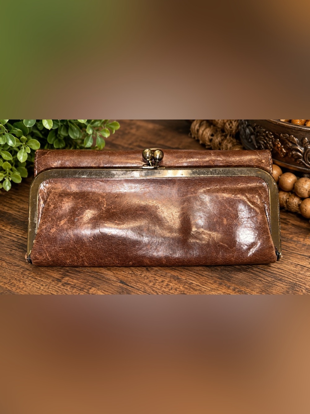 😍 🤎 HOBO Lauren Aged Brown Leather Vintage Double Frame Clutch Wallet